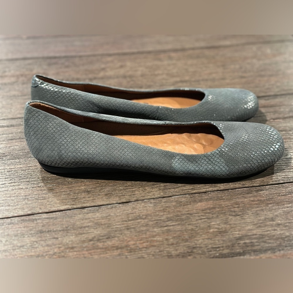 Walking Cradles gray leather slip on comfort casual office shoes sz 10 S, GUC
